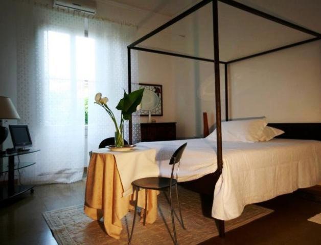B&B Emily'S Rooms Florens Exteriör bild